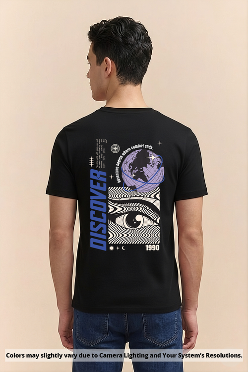 Men wearing a Black t-shirt